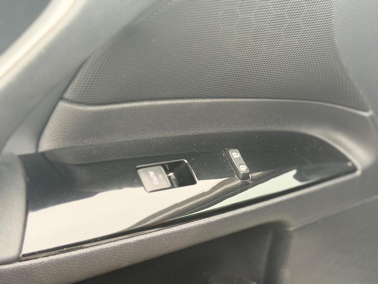 Used Lexus IS 2012 for sale - 77298410: Photo 44