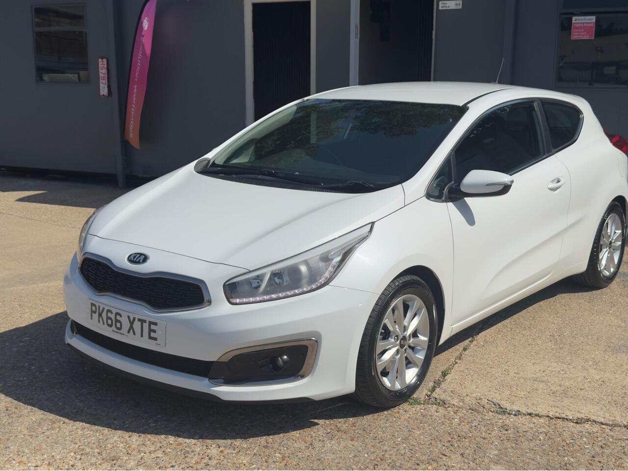 Used Kia Pro Ceed 2016 for sale - 76734424: Photo 7