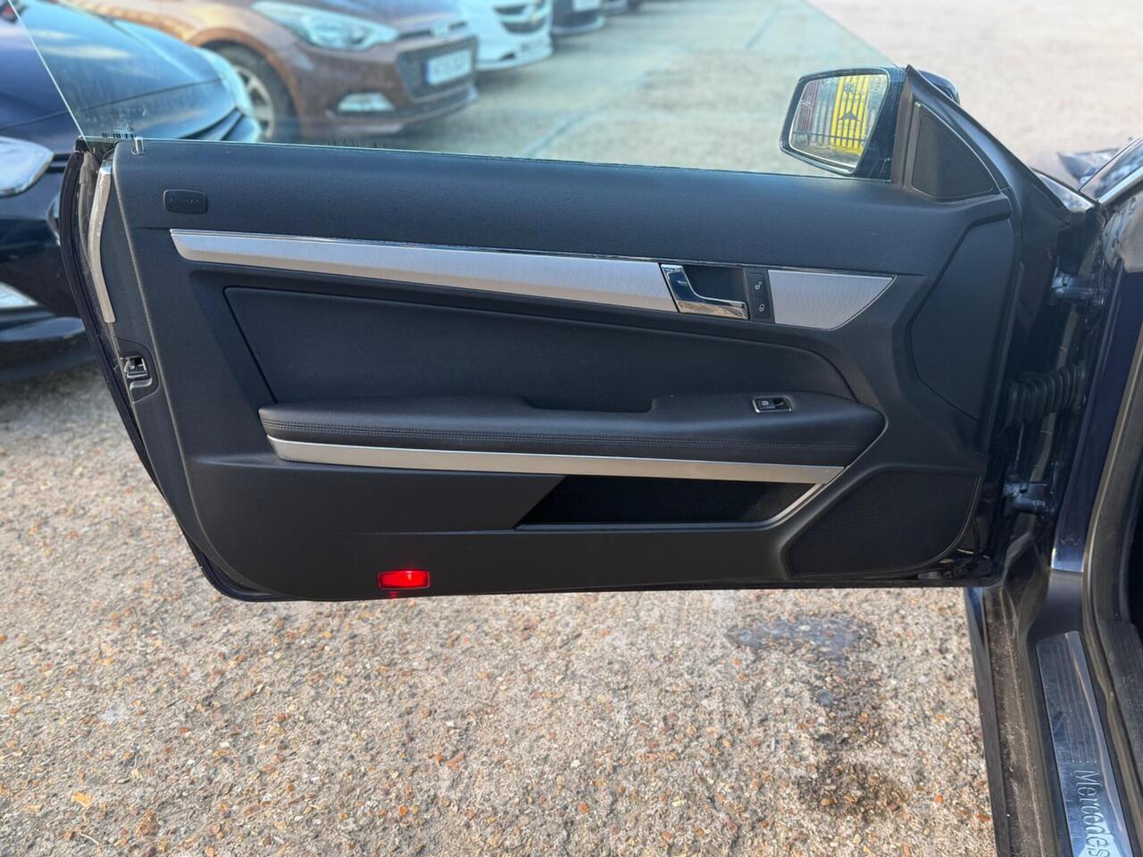 Used Mercedes-Benz E Class 2012 for sale - 77298413: Photo 36