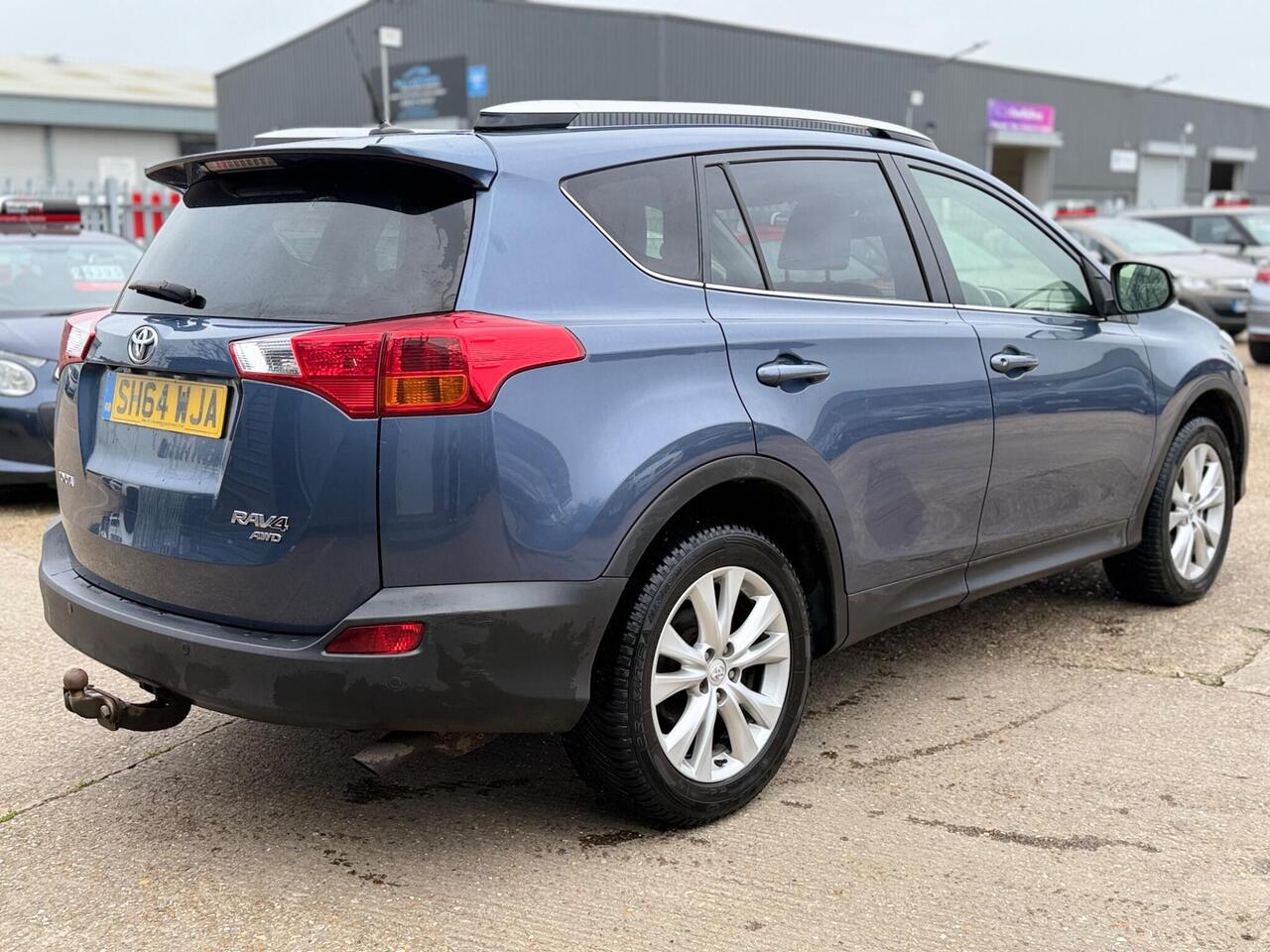 Used Toyota RAV4 2014 for sale - 77884273: Photo 10