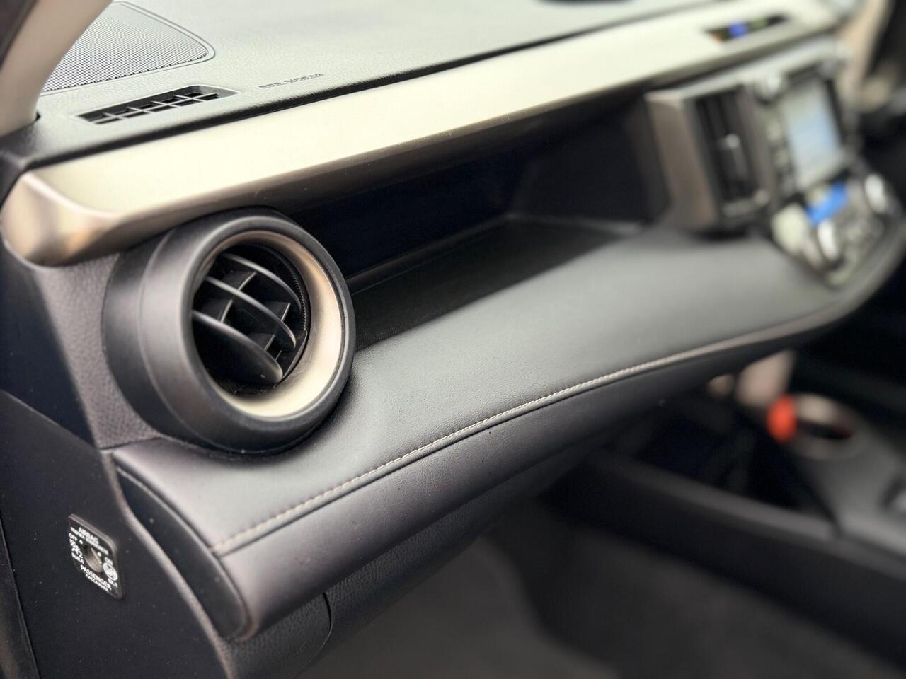 Used Toyota RAV4 2014 for sale - 77884273: Photo 16