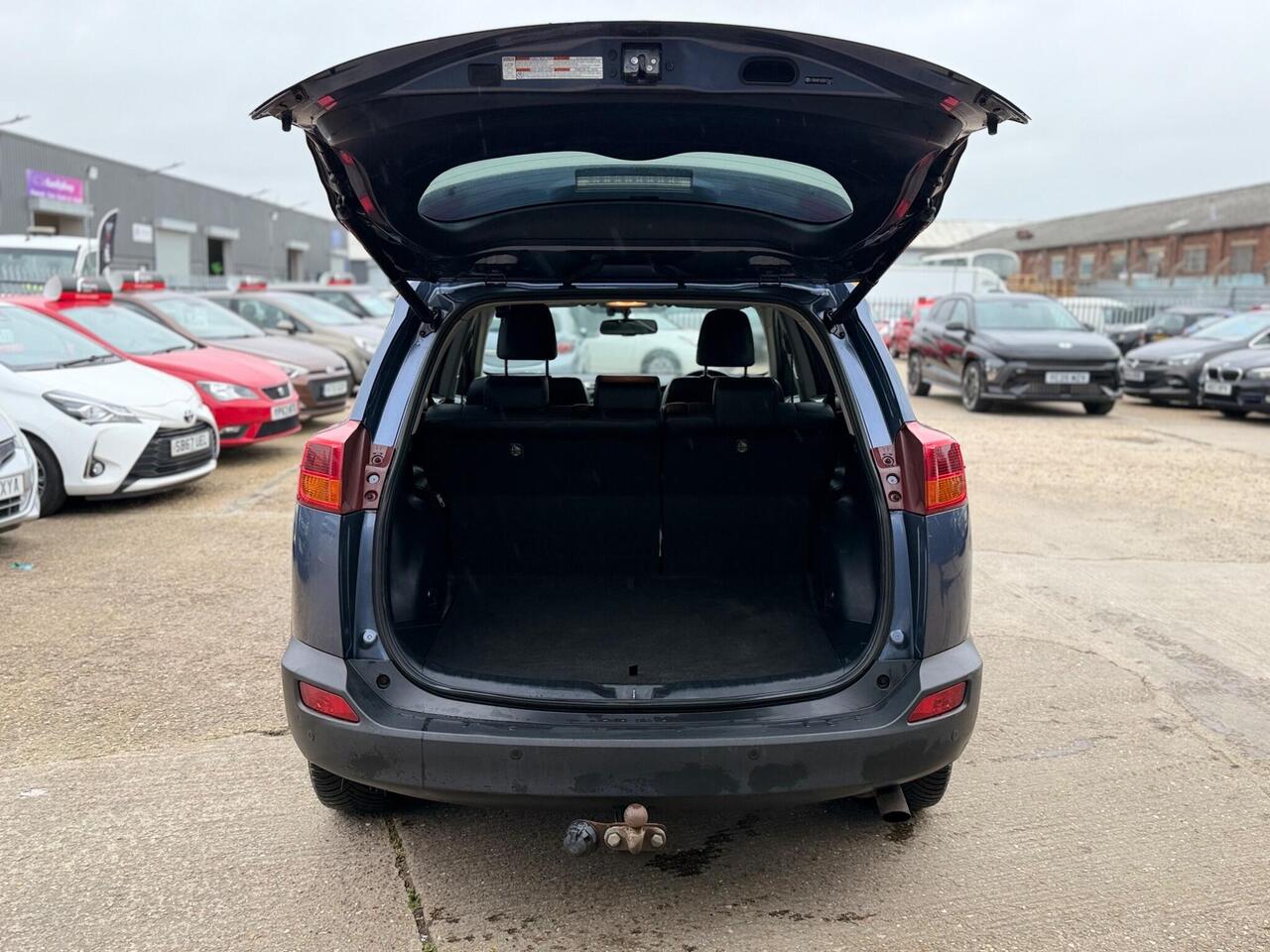 Used Toyota RAV4 2014 for sale - 77884273: Photo 40