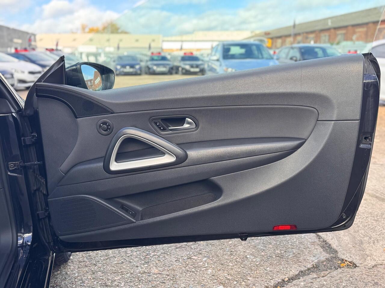 Used Volkswagen Scirocco 2013 for sale - 76734408: Photo 34