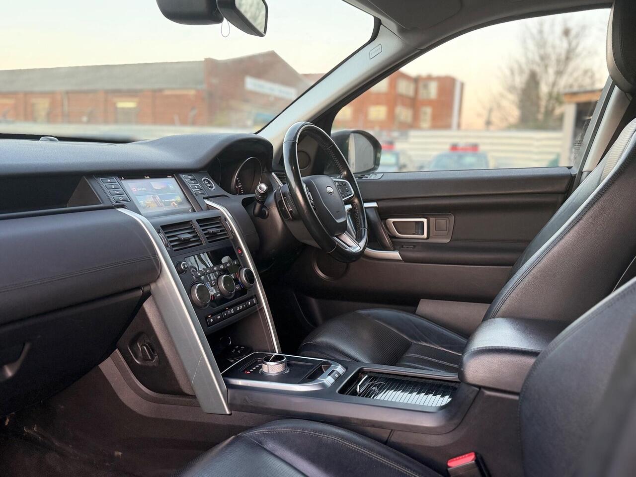 Used Land Rover Discovery Sport 2016 for sale - 77298418: Photo 16