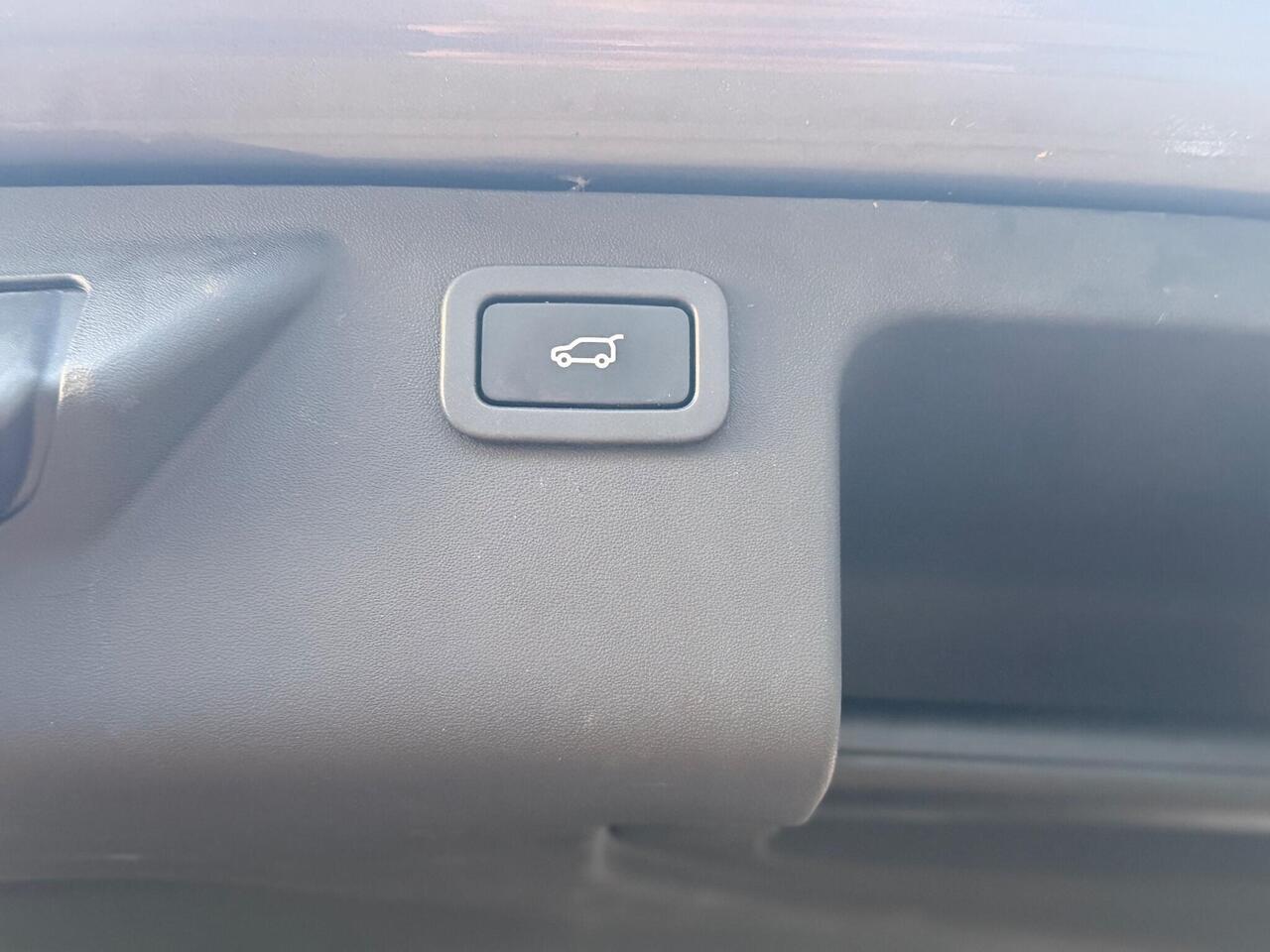 Used Land Rover Discovery Sport 2016 for sale - 77298418: Photo 35