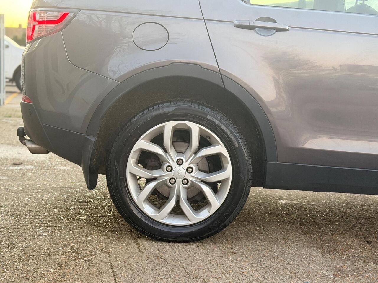 Used Land Rover Discovery Sport 2016 for sale - 77298418: Photo 38