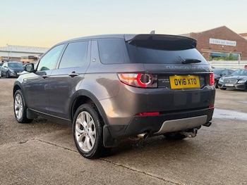 Used Land Rover Discovery Sport 2016 for sale - 77298418: Photo