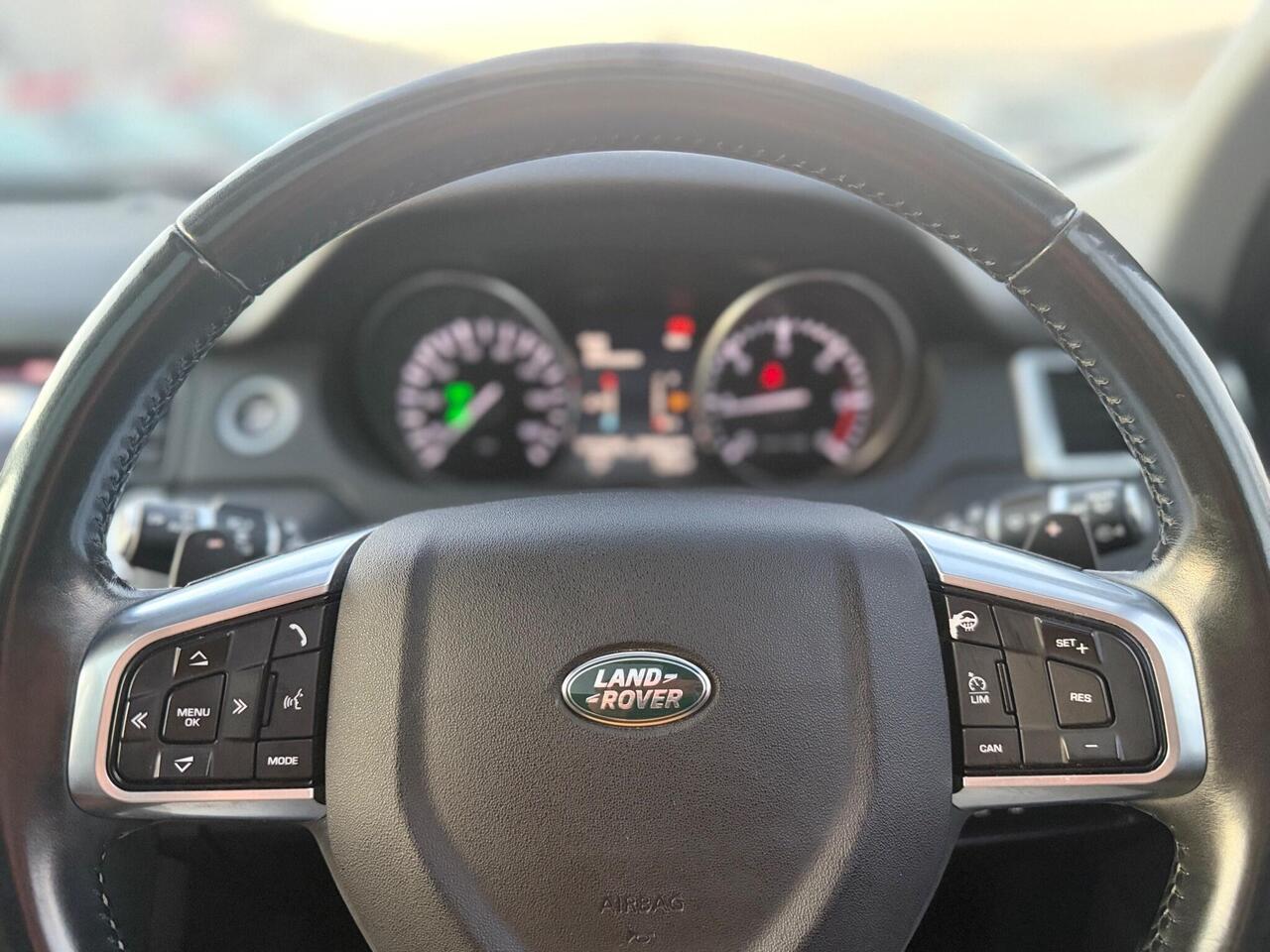 Used Land Rover Discovery Sport 2016 for sale - 77298418: Photo 51