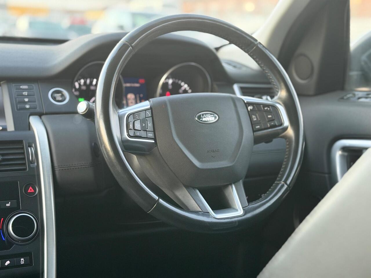 Used Land Rover Discovery Sport 2016 for sale - 77298418: Photo 53