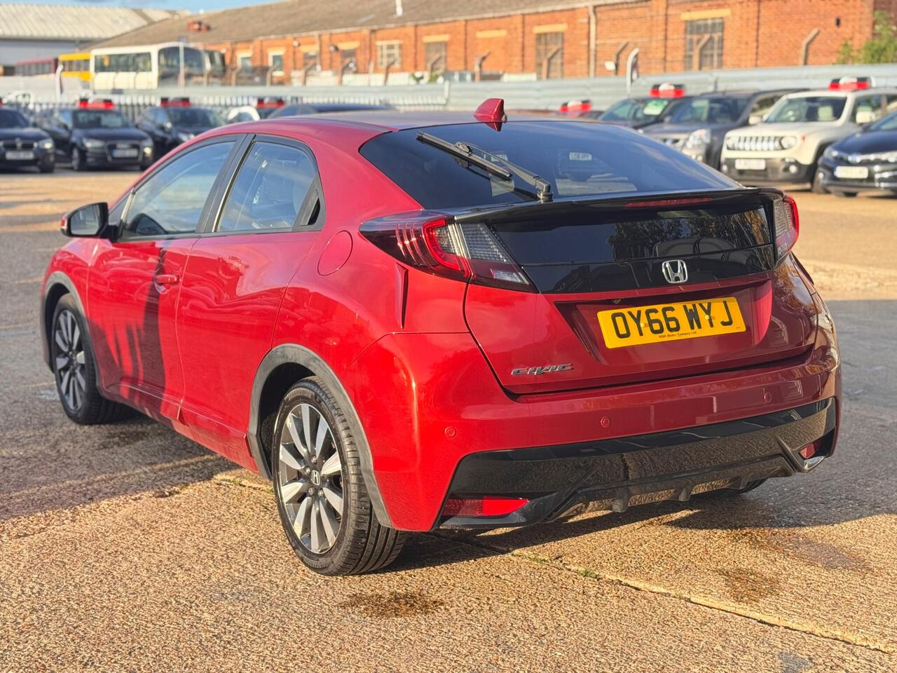 Used Honda Civic 2016 for sale - 76734405: Photo 16