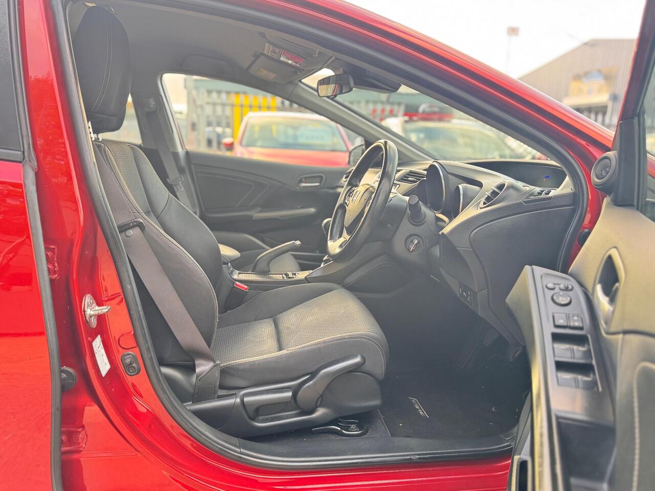 Used Honda Civic 2016 for sale - 76734405: Photo 29