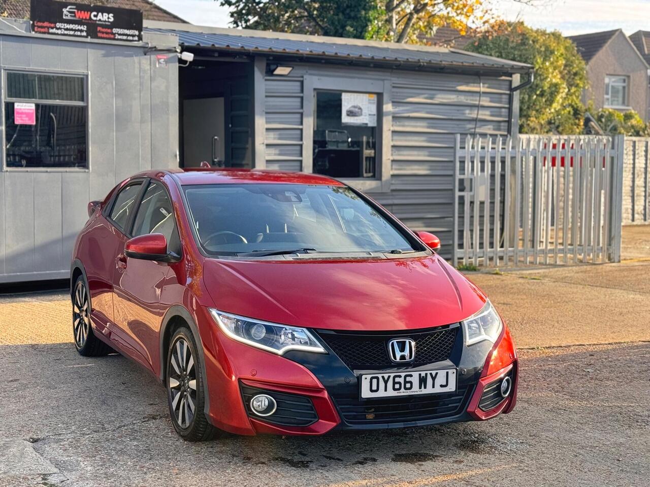 Used Honda Civic 2016 for sale - 76734405: Photo 3