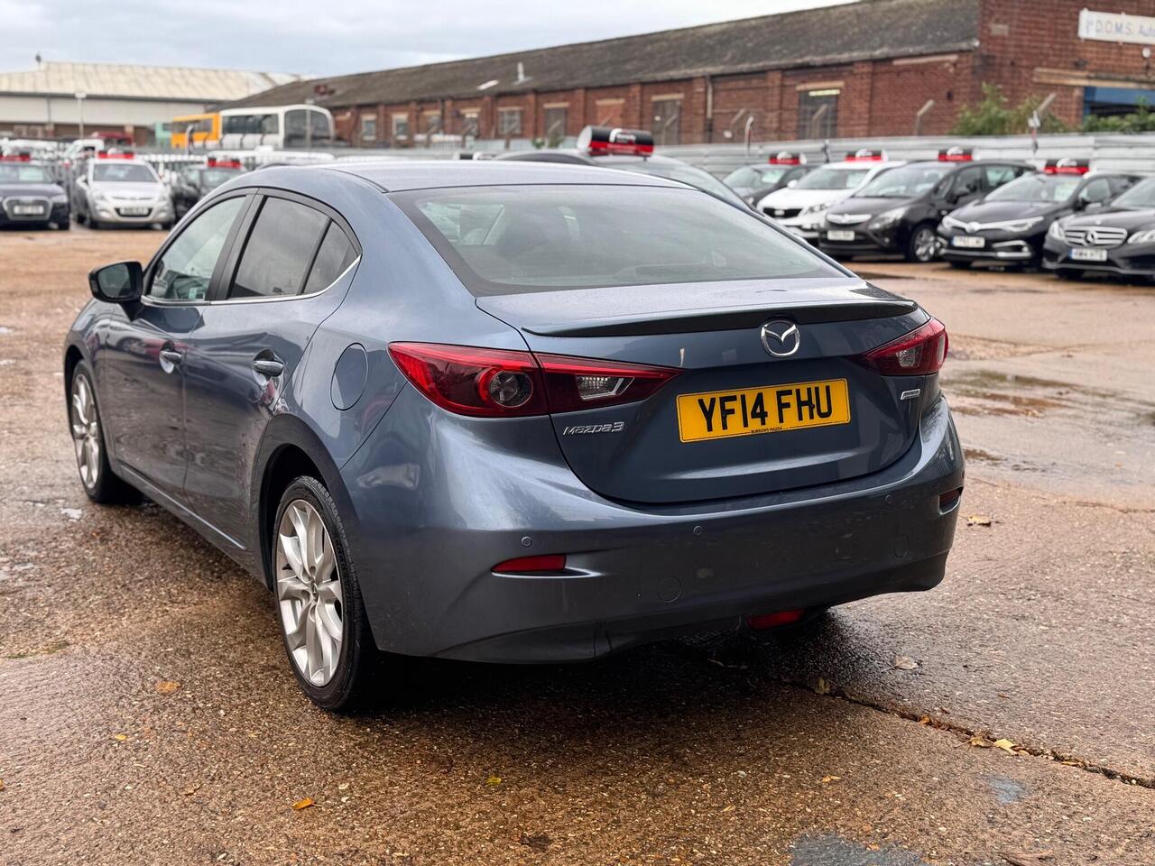 Used Mazda Mazda3 2014 for sale - 76734404: Photo 9