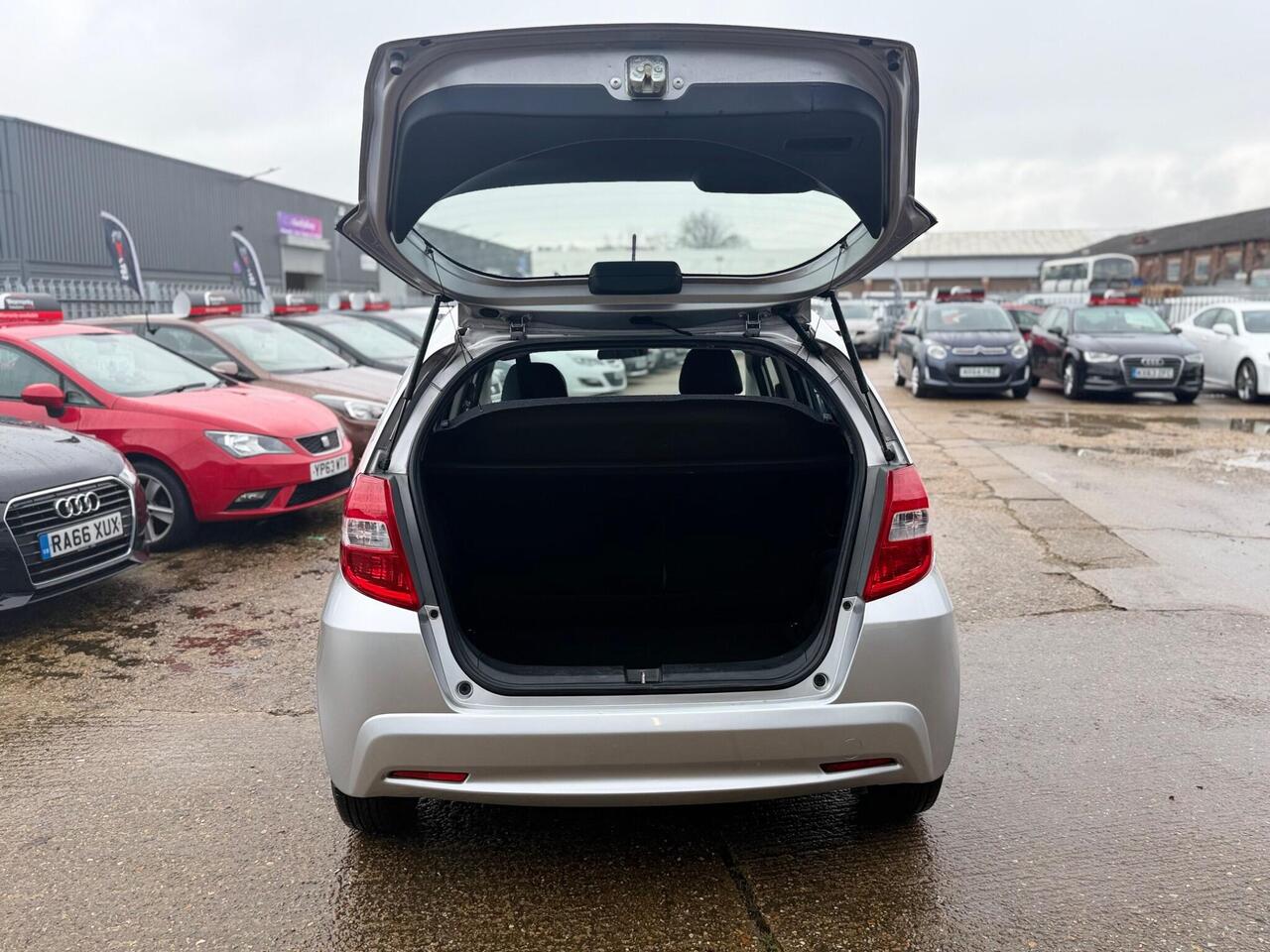 Used Honda Jazz 2012 for sale - 78136865: Photo 41