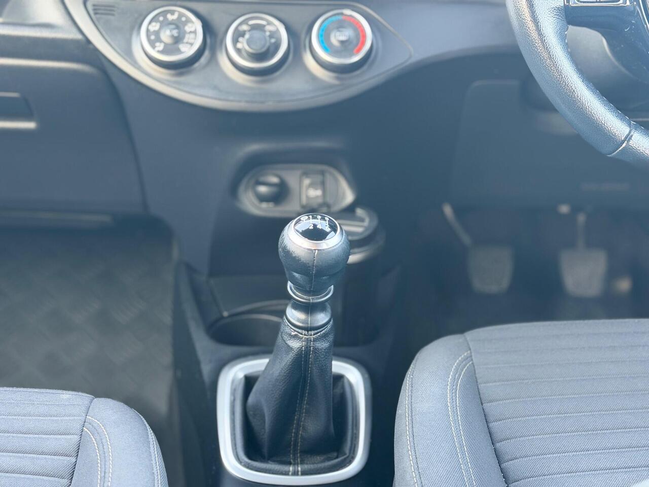 Used Toyota Yaris 2018 for sale - 76942889: Photo 21