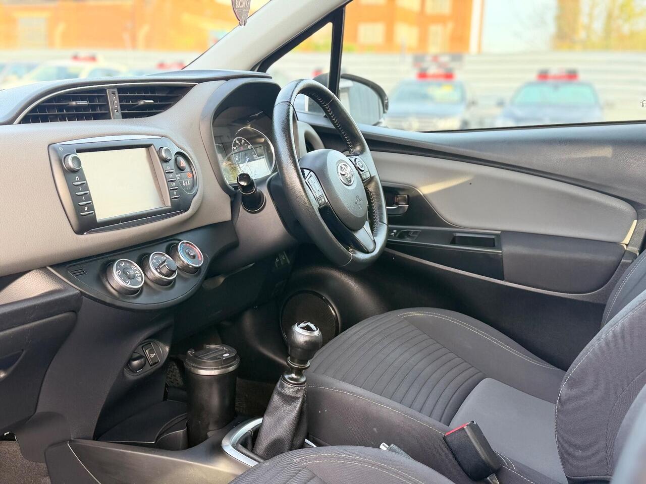 Used Toyota Yaris 2018 for sale - 76942889: Photo 26