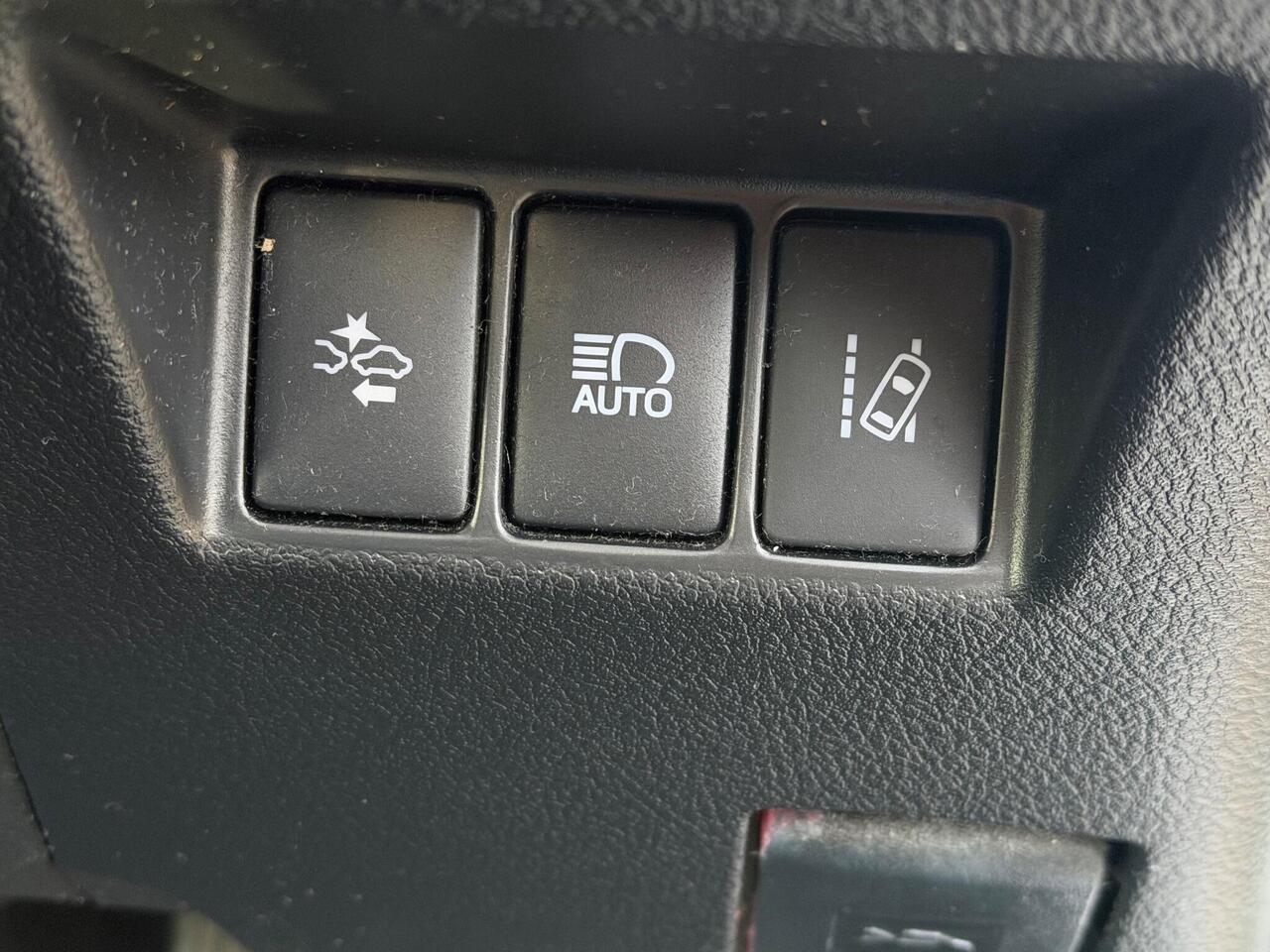 Used Toyota Yaris 2018 for sale - 76942889: Photo 35