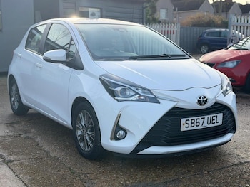 Used Toyota Yaris 2018 for sale - 76942889: Photo