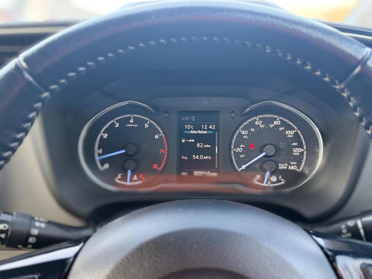 Used Toyota Yaris 2018 for sale - 76942889: Photo 49