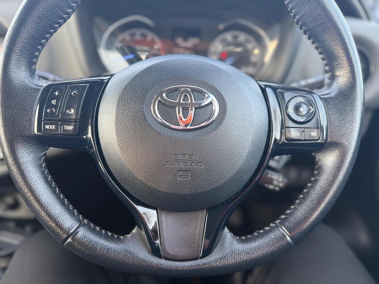 Used Toyota Yaris 2018 for sale - 76942889: Photo 53