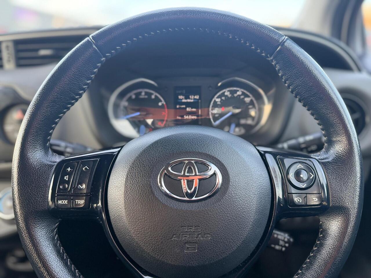 Used Toyota Yaris 2018 for sale - 76942889: Photo 55