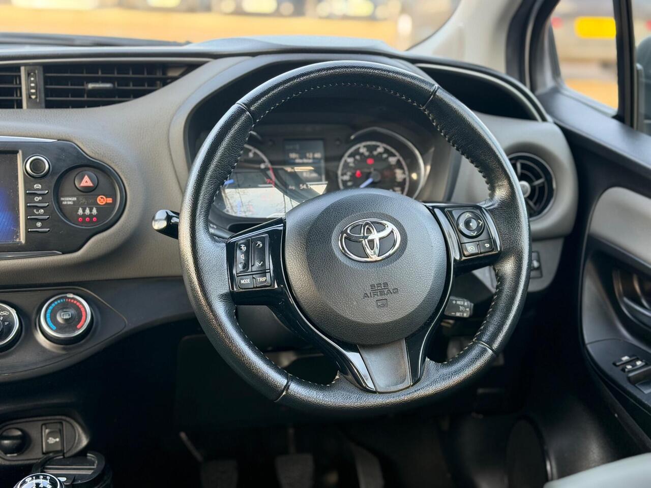 Used Toyota Yaris 2018 for sale - 76942889: Photo 58