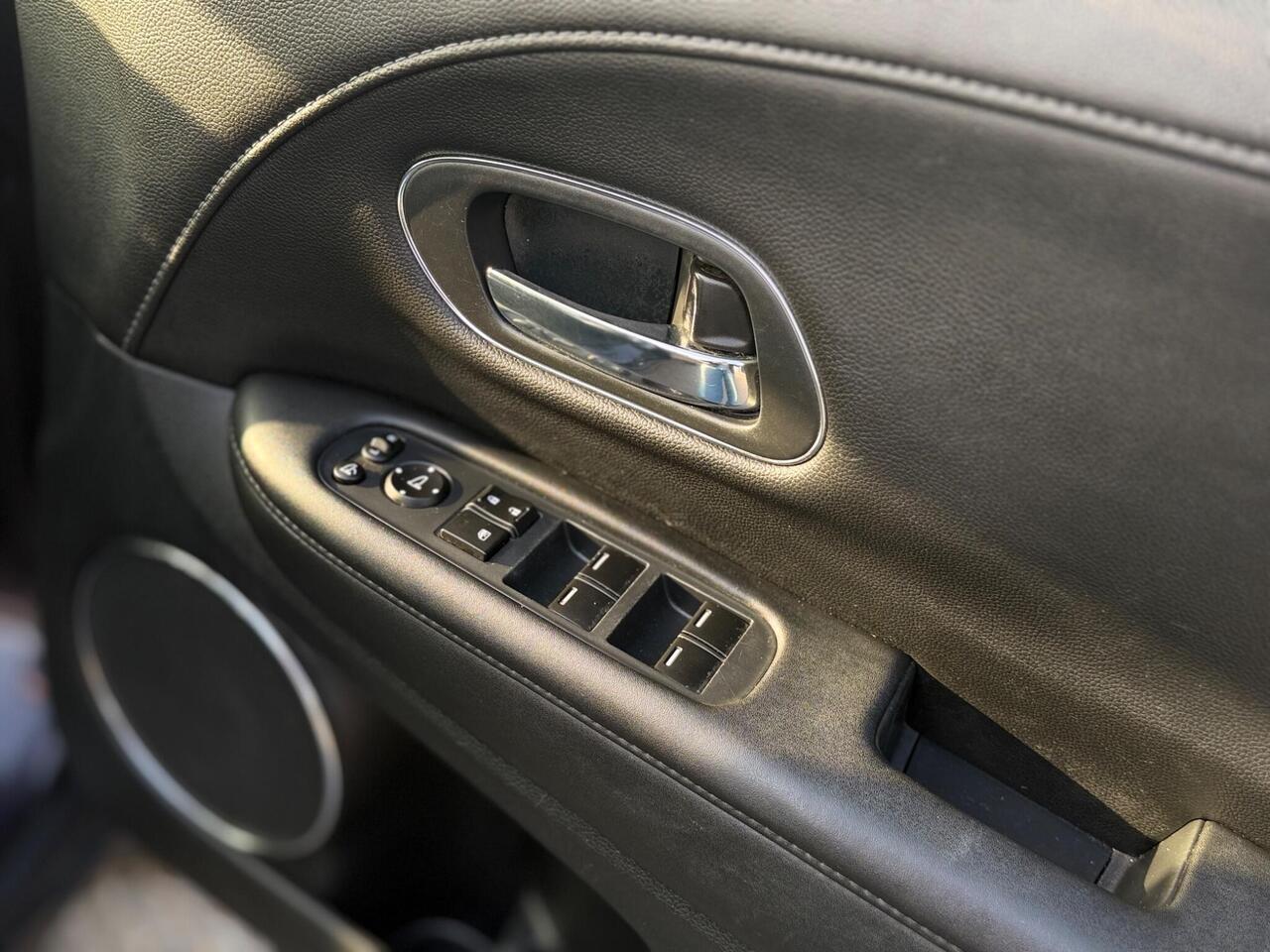 Used Honda HR-V 2017 for sale - 77884283: Photo 29