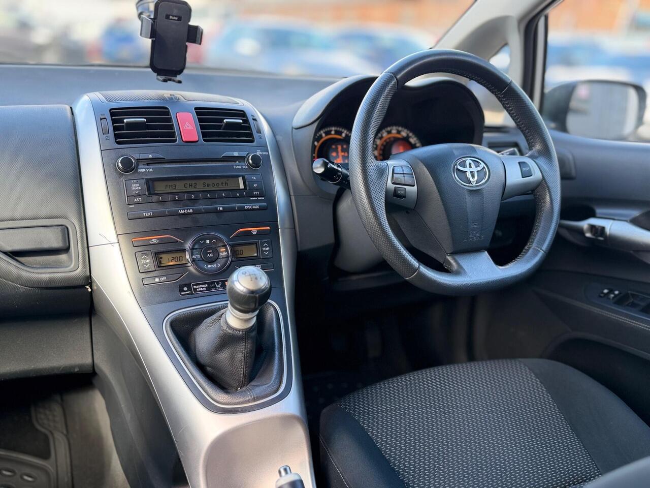 Used Toyota Auris 2011 for sale - 77994654: Photo 16