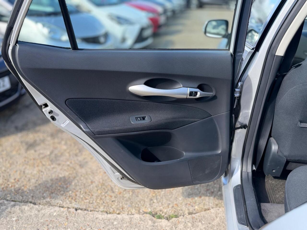 Used Toyota Auris 2011 for sale - 77994654: Photo 26