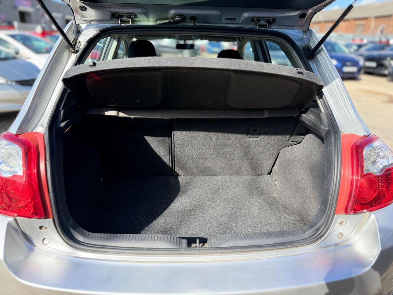 Used Toyota Auris 2011 for sale - 77994654: Photo 32