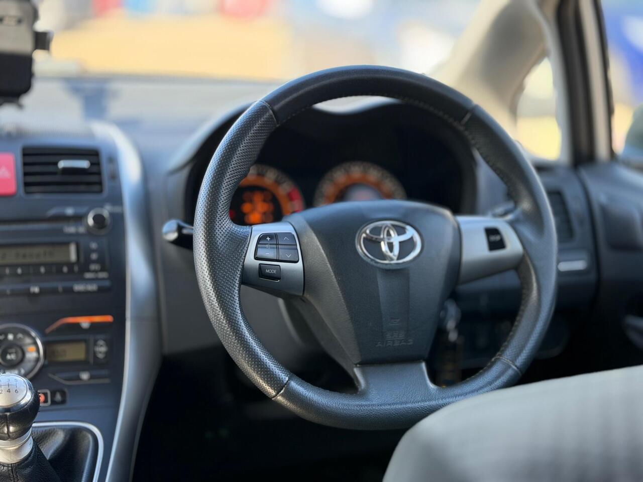 Used Toyota Auris 2011 for sale - 77994654: Photo 37