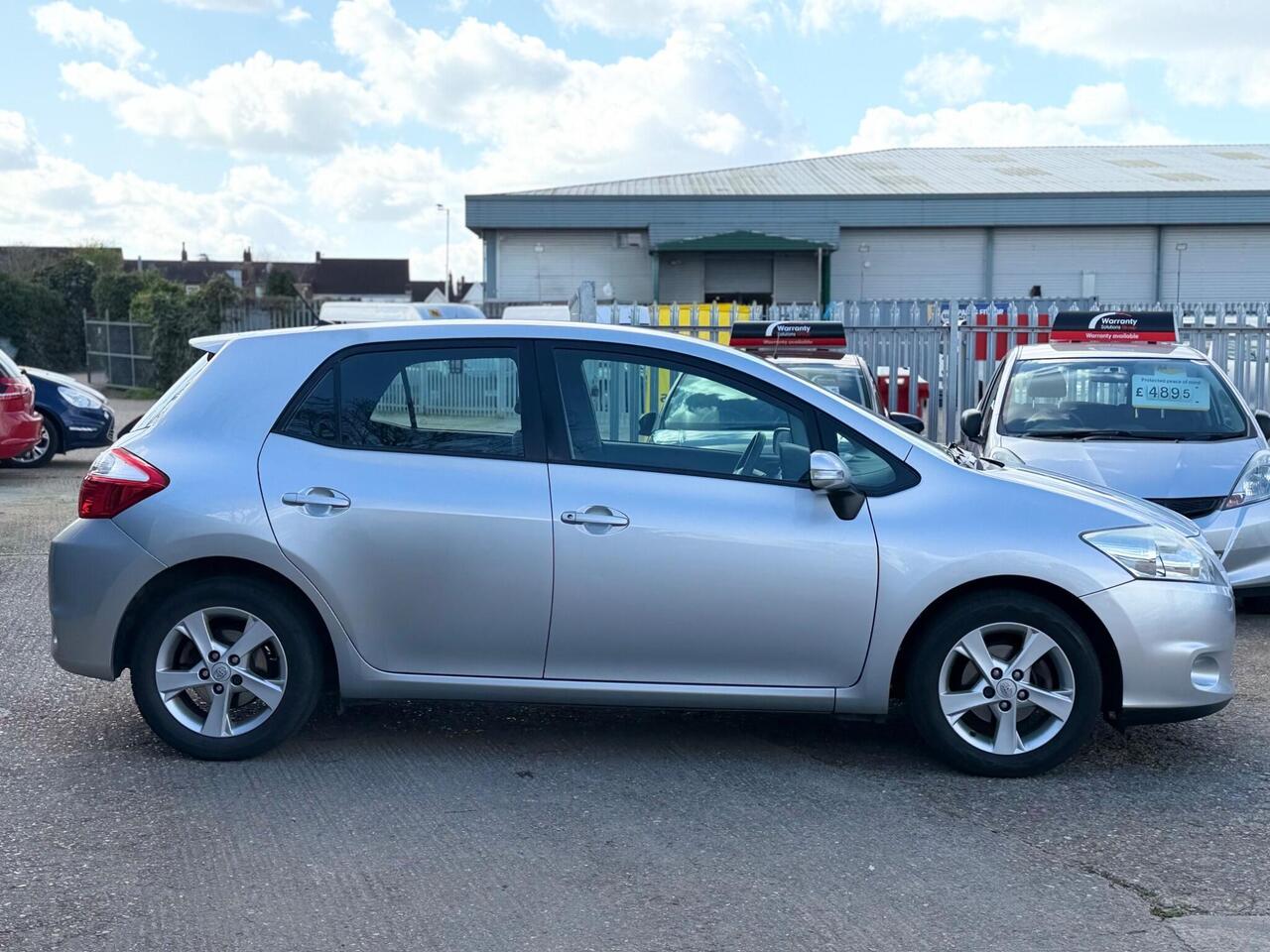 Used Toyota Auris 2011 for sale - 77994654: Photo 9
