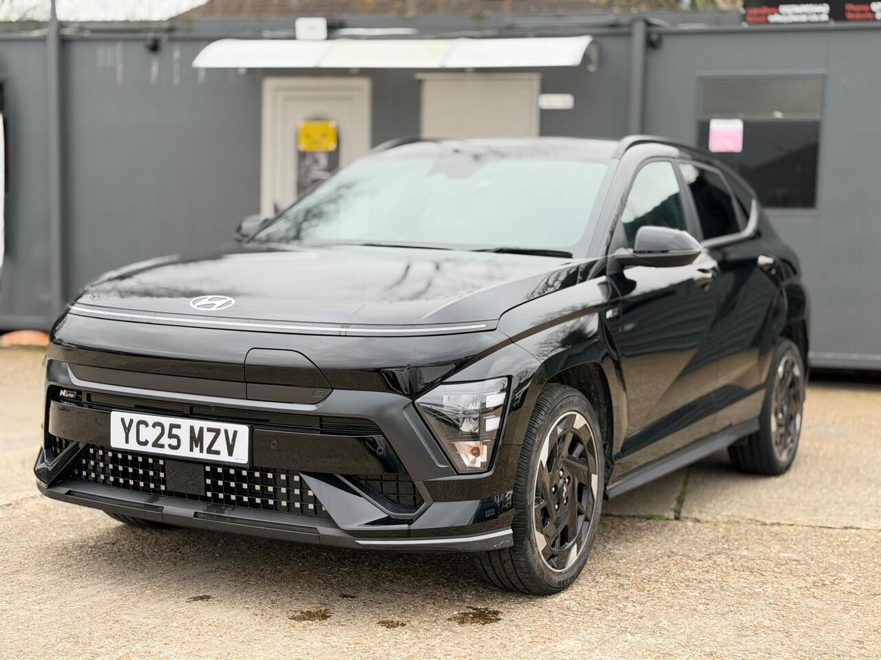 Used Hyundai KONA 2025 for sale - 77884276: Photo 4