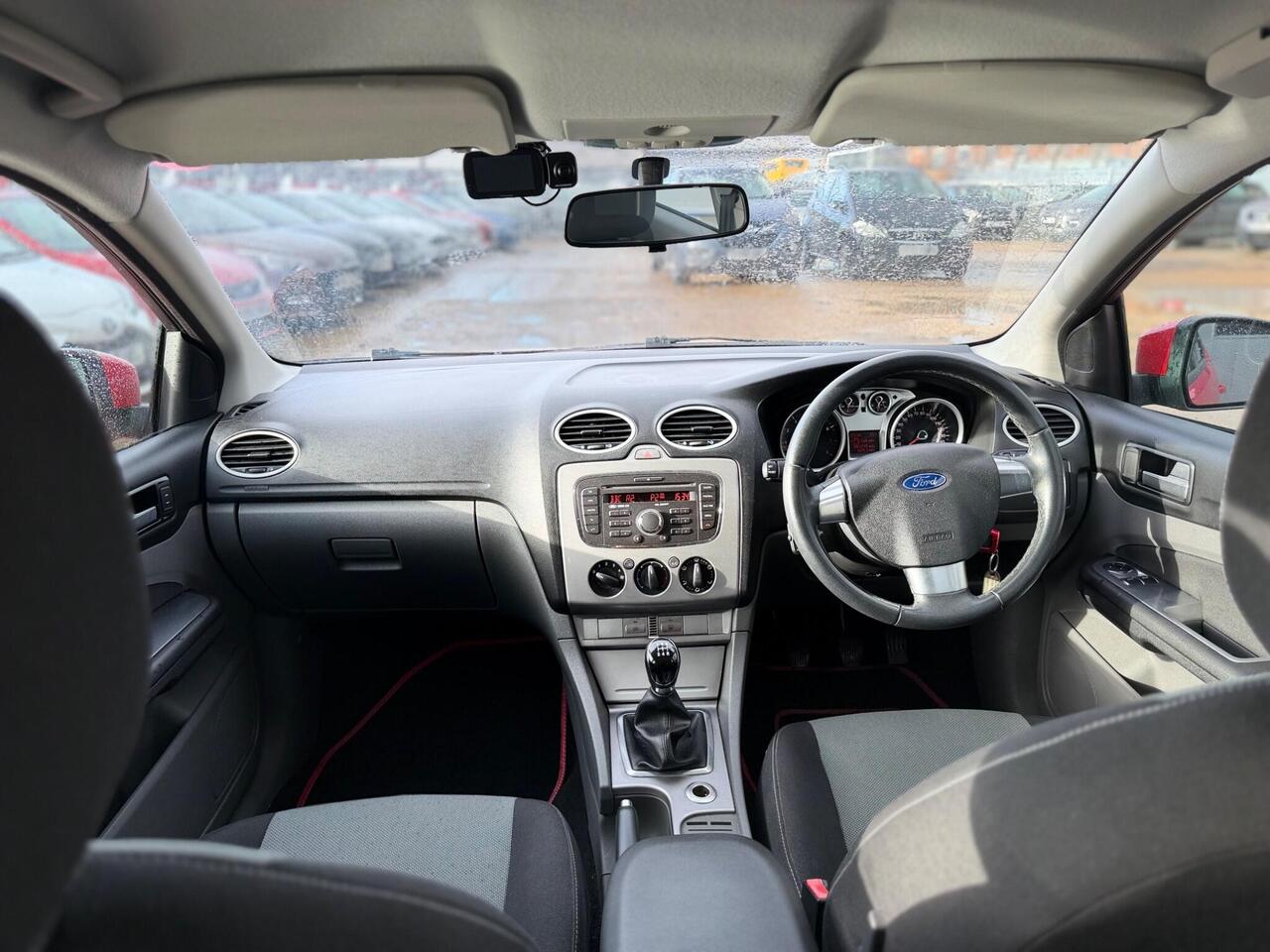 Used Ford Focus 2010 for sale - 77648013: Photo 15