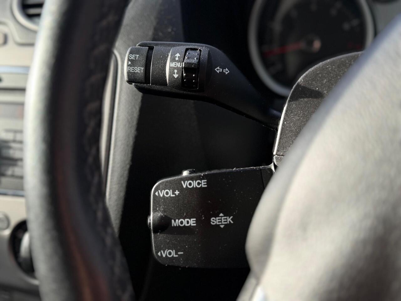 Used Ford Focus 2010 for sale - 77648013: Photo 22