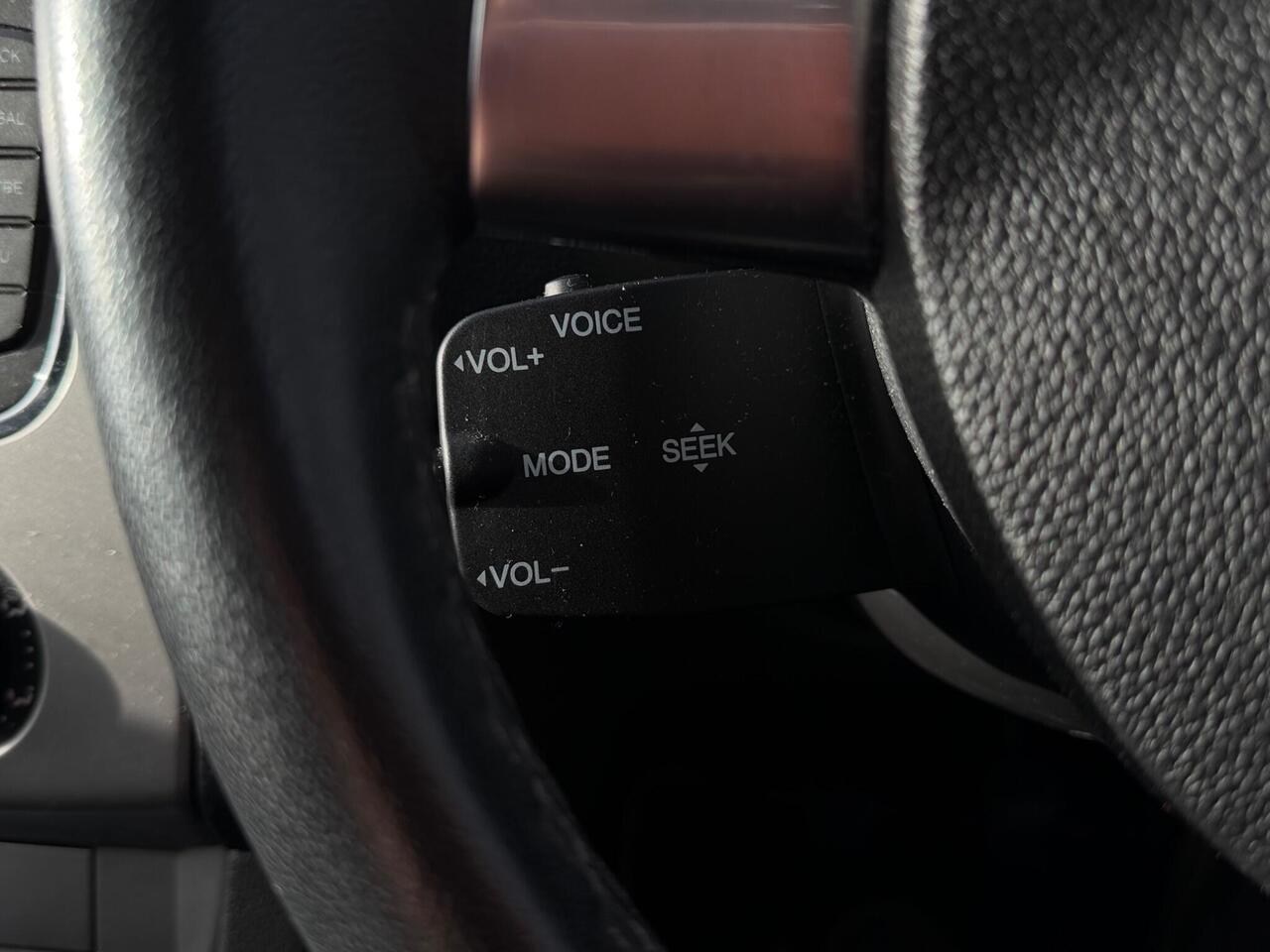 Used Ford Focus 2010 for sale - 77648013: Photo 23