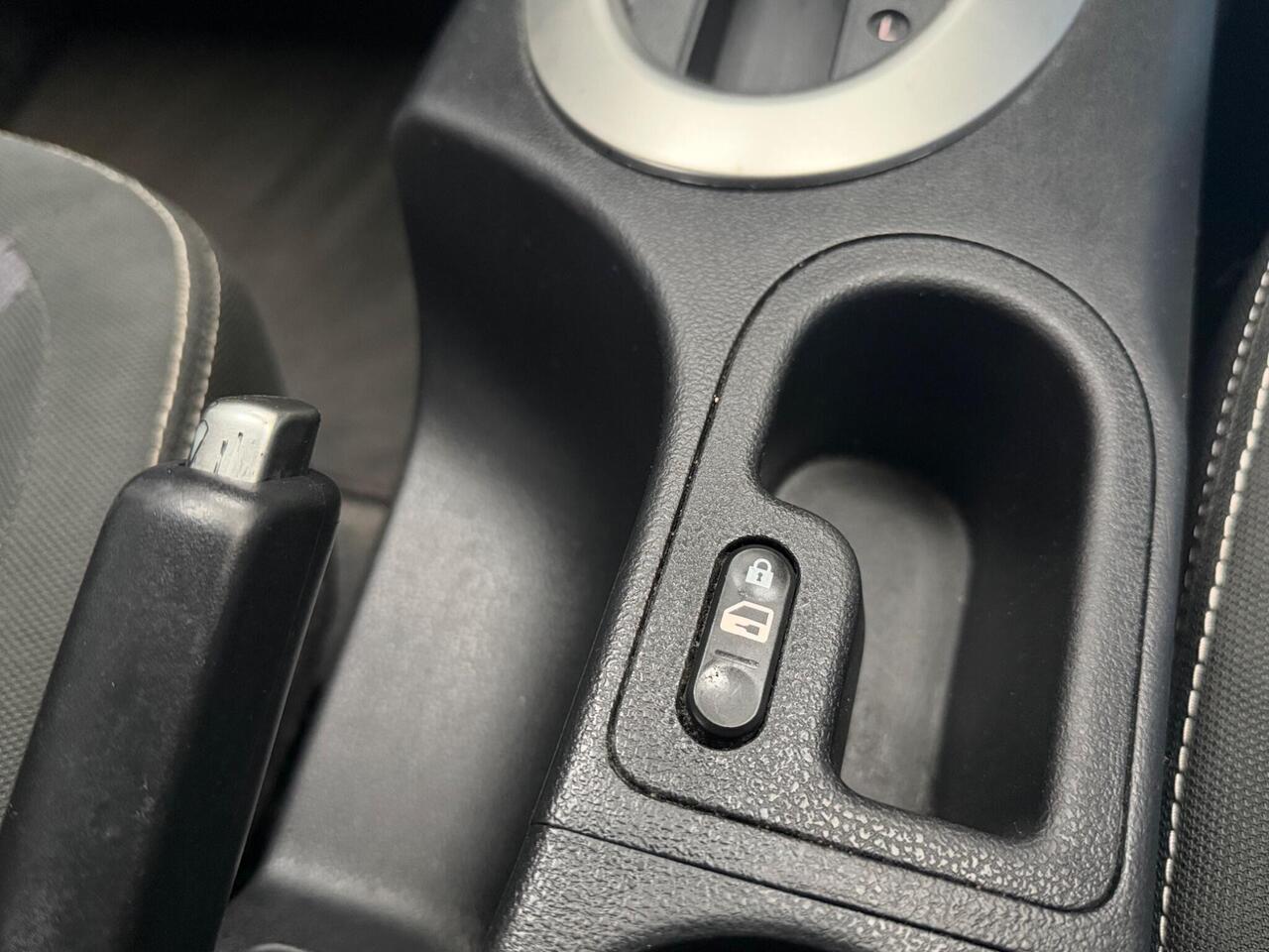 Used Nissan Qashqai 2013 for sale - 77648017: Photo 23