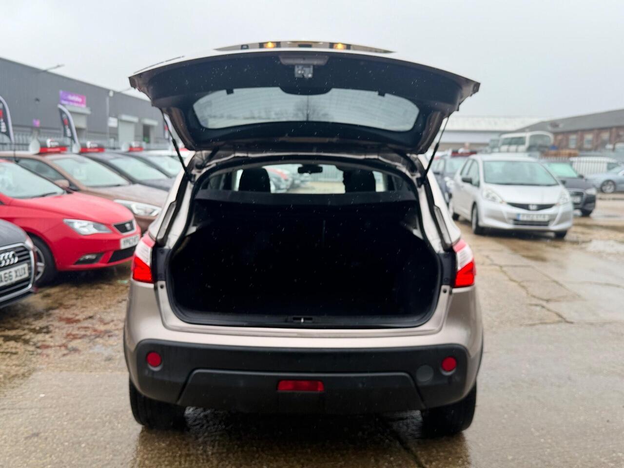 Used Nissan Qashqai 2013 for sale - 77648017: Photo 38