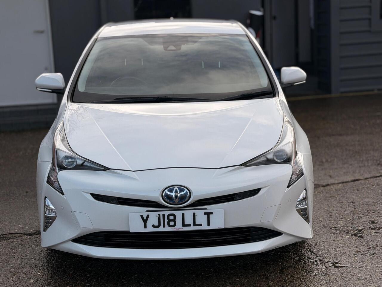 Used Toyota Prius 2022 for sale - 77648016: Photo 2