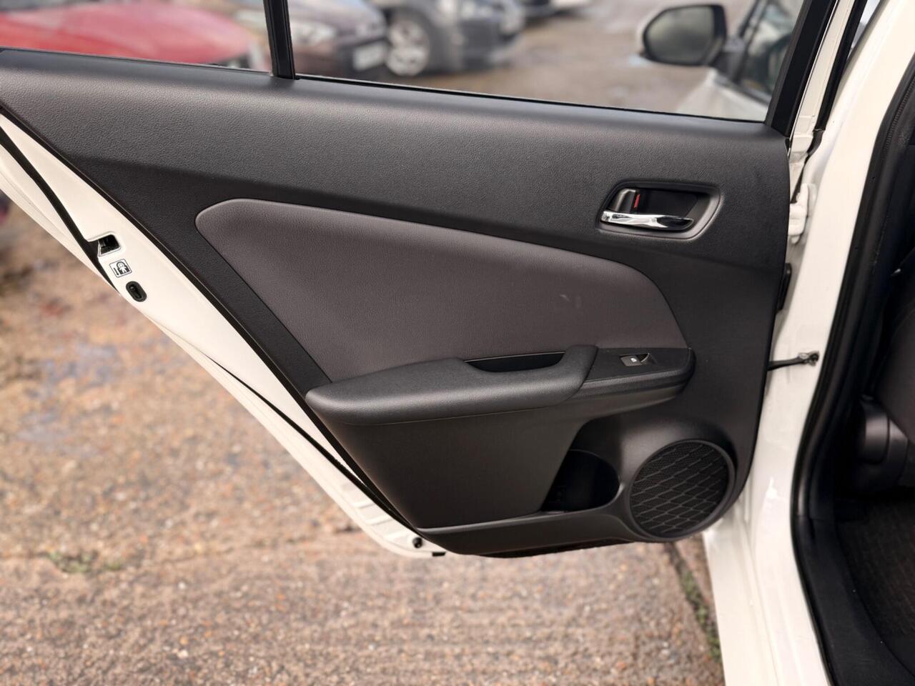 Used Toyota Prius 2022 for sale - 77648016: Photo 32