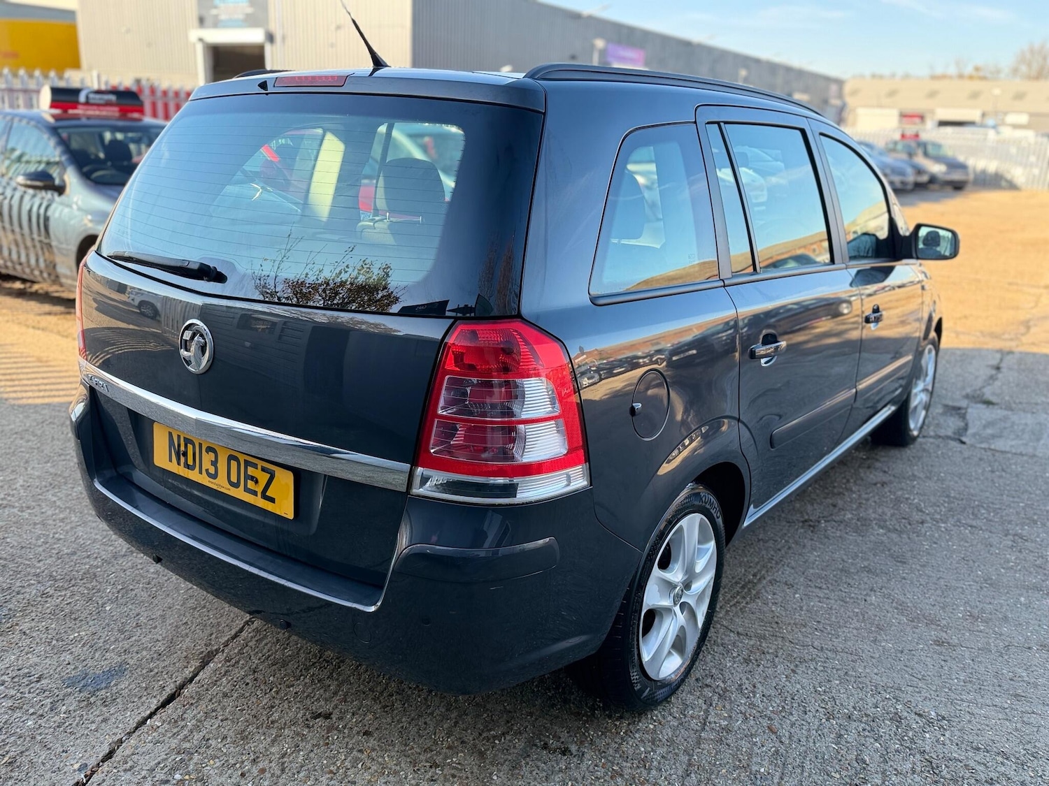 Used Vauxhall Zafira 2013 for sale - 76666950: Photo 14
