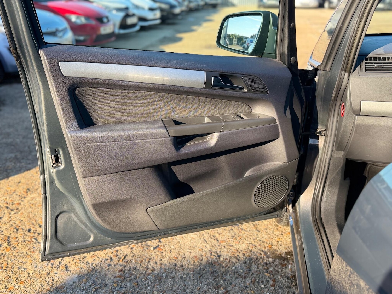 Used Vauxhall Zafira 2013 for sale - 76666950: Photo 30