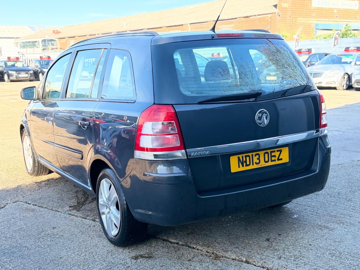 Used Vauxhall Zafira 2013 for sale - 76666950: Photo 5