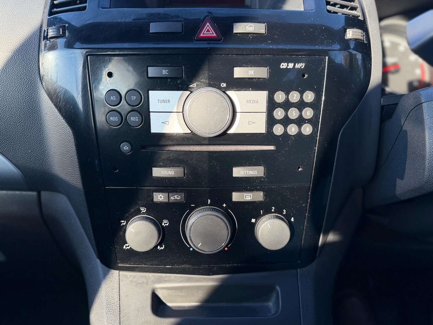 Used Vauxhall Zafira 2013 for sale - 76666950: Photo 52