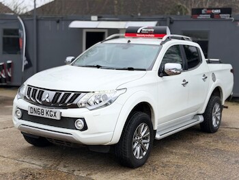 Used Mitsubishi L200 2018 for sale - 77660123: Photo