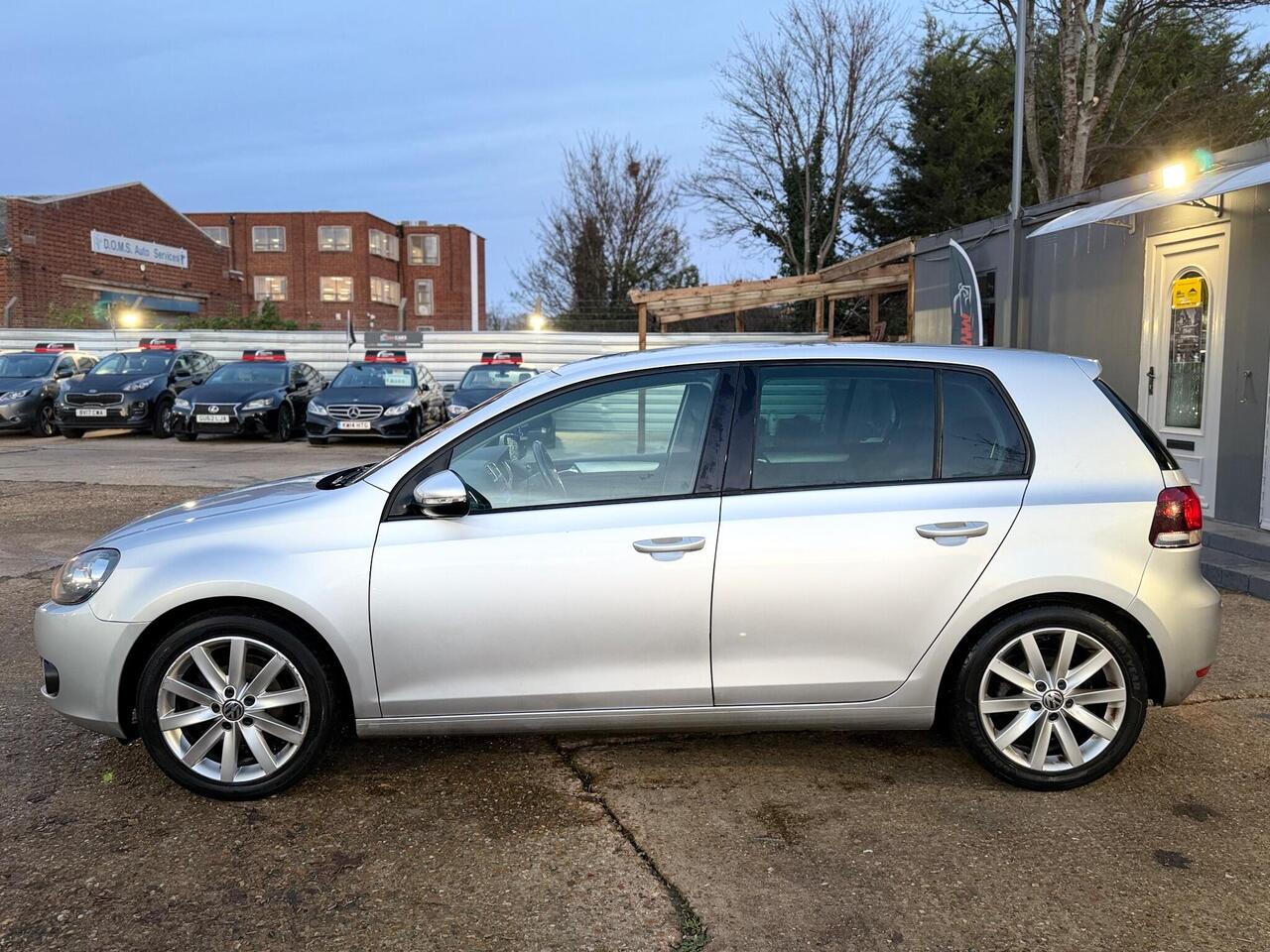 Used Volkswagen Golf 2011 for sale - 76942888: Photo 10