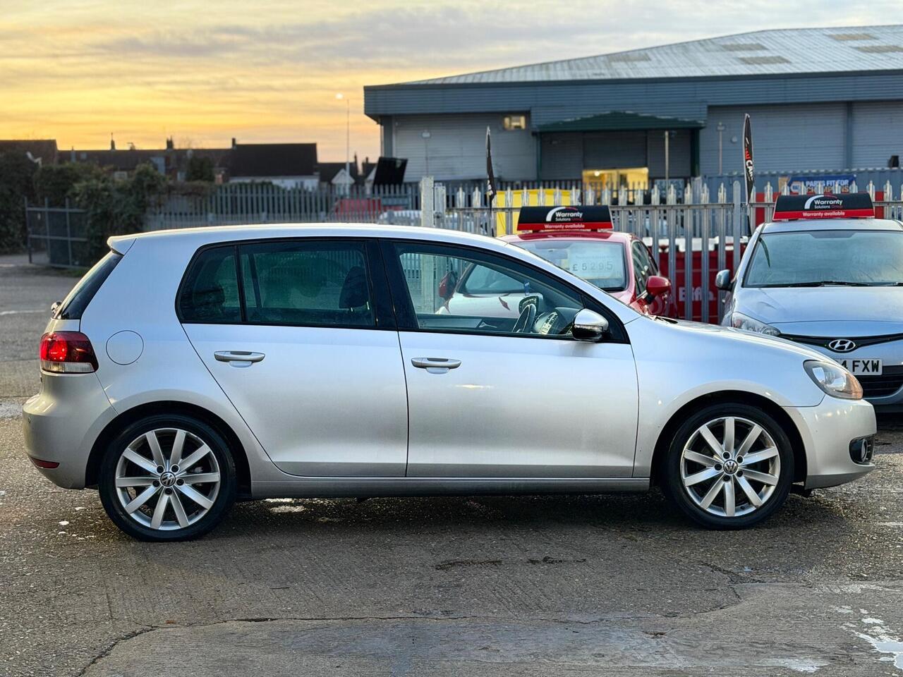 Used Volkswagen Golf 2011 for sale - 76942888: Photo 14