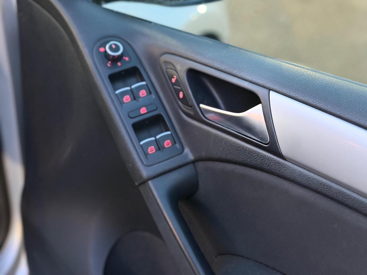 Used Volkswagen Golf 2011 for sale - 76942888: Photo 33