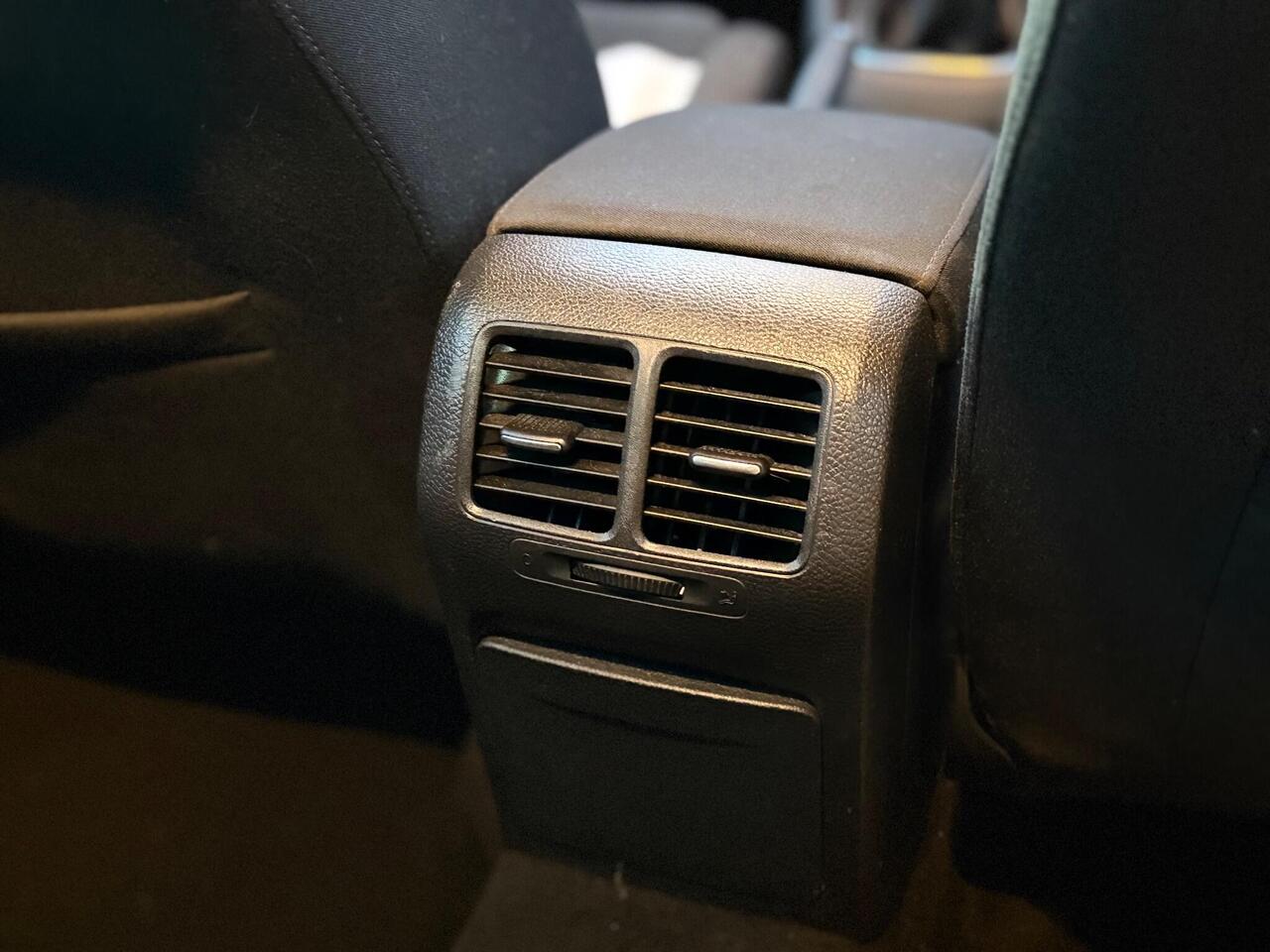 Used Volkswagen Golf 2011 for sale - 76942888: Photo 34