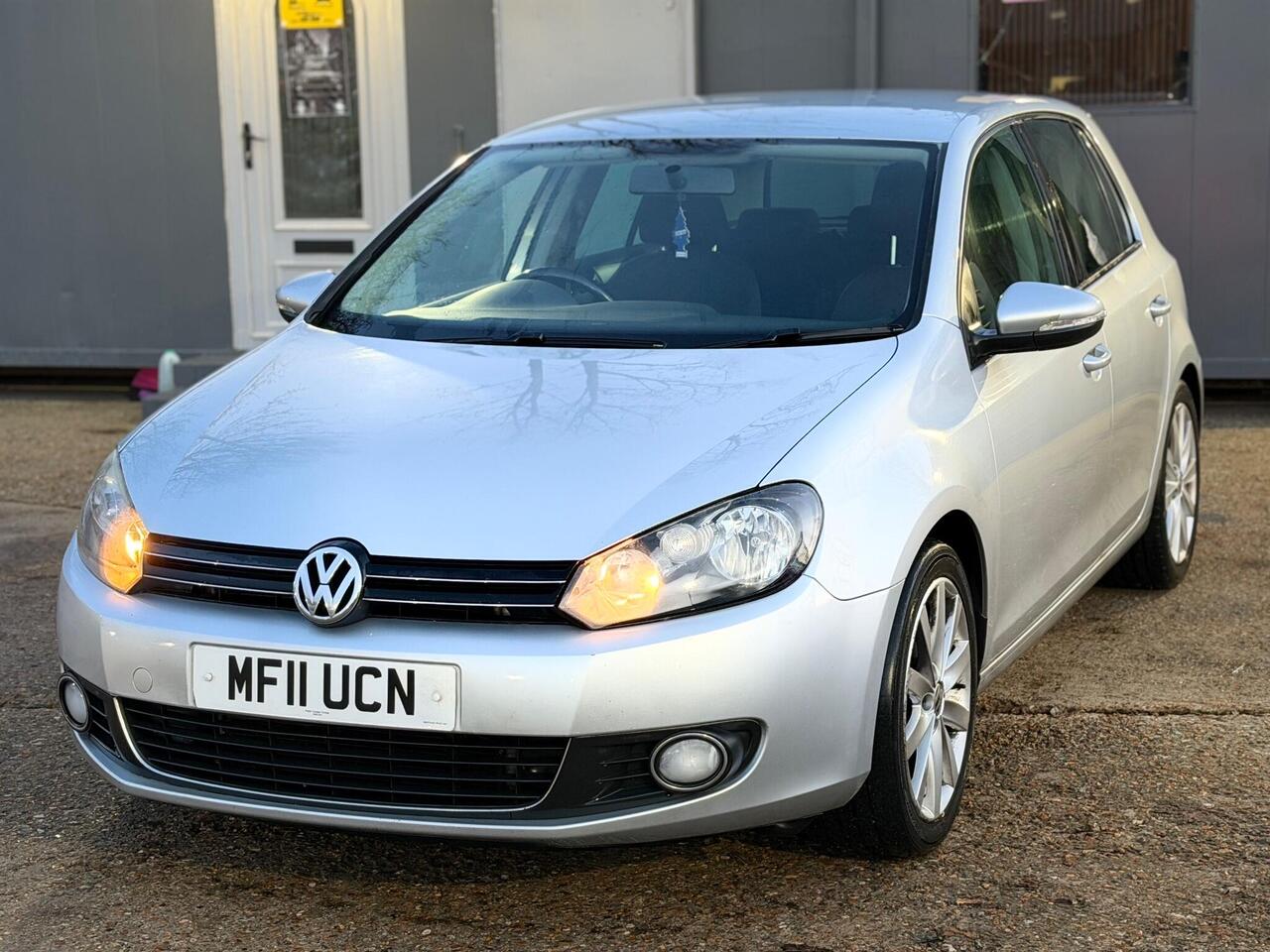 Used Volkswagen Golf 2011 for sale - 76942888: Photo 4